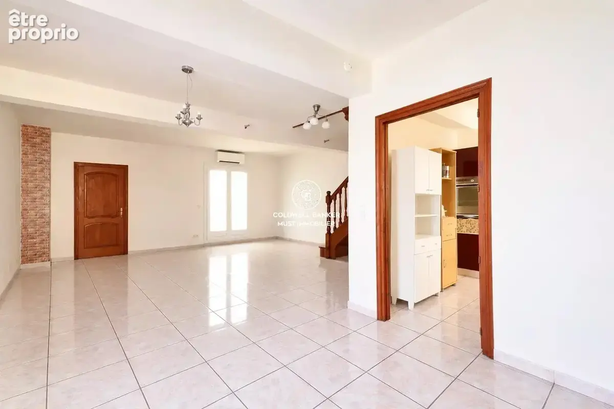 Duplex en coeur de village - photo 2