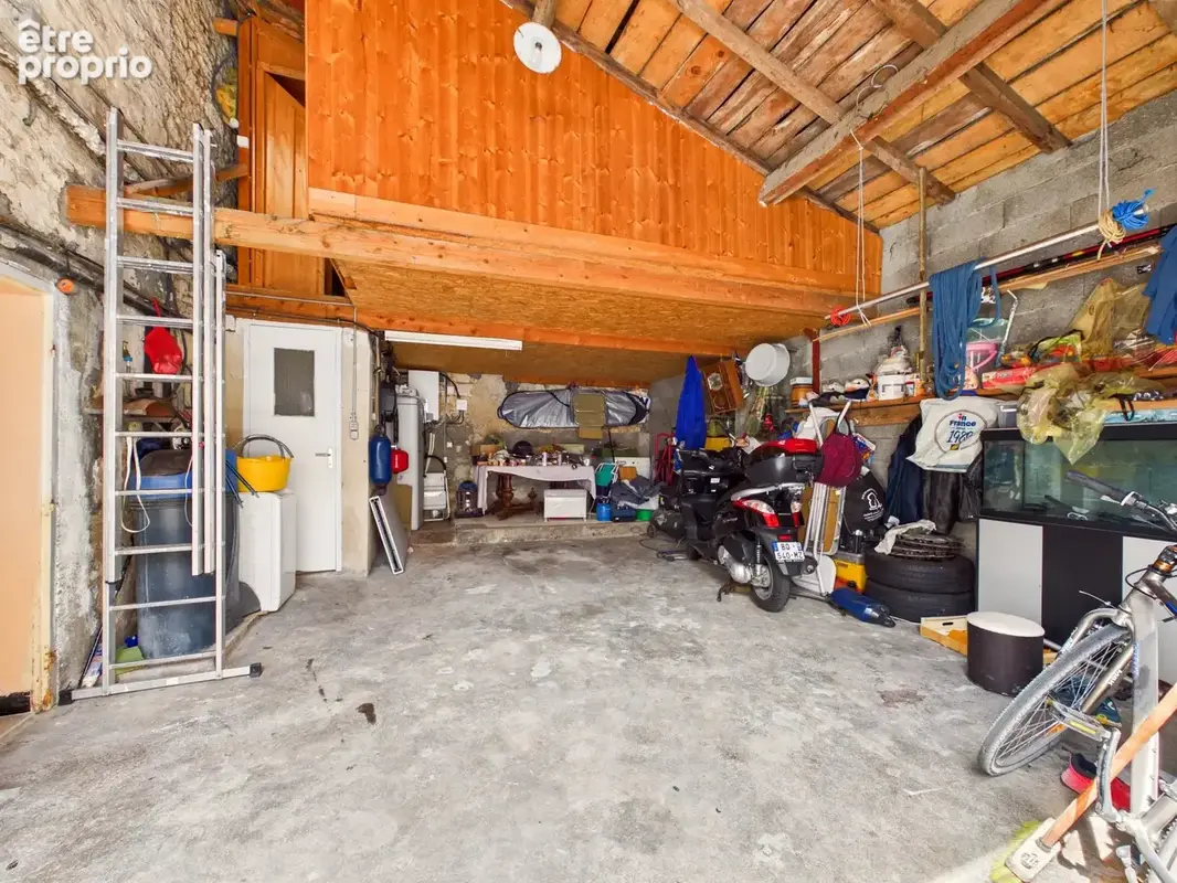 Maison de ville idéalement située de 3 chambres avec garage - photo 10