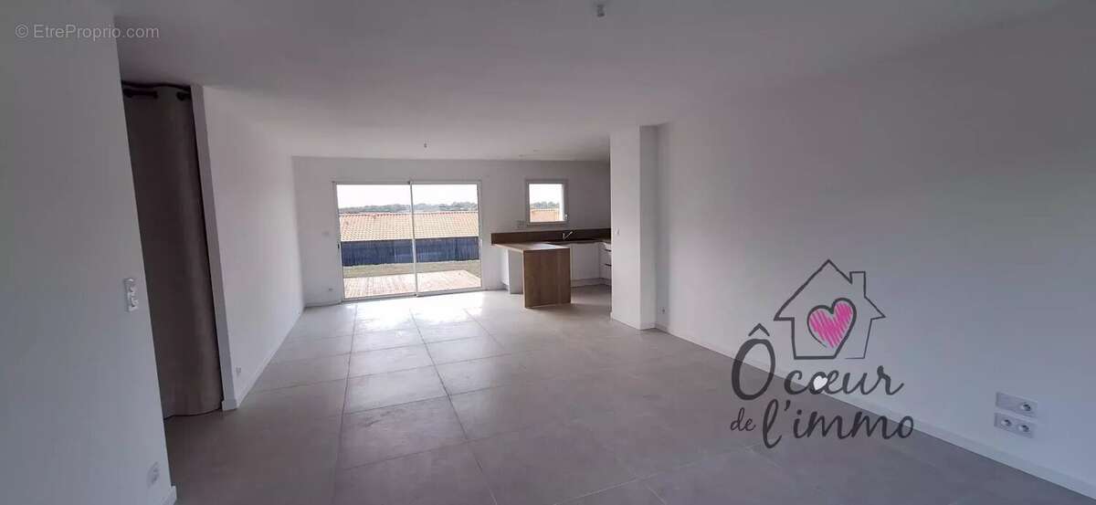 Maison à TOUTLEMONDE