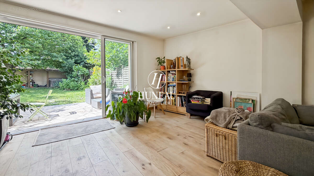 Maison à AULNAY-SOUS-BOIS
