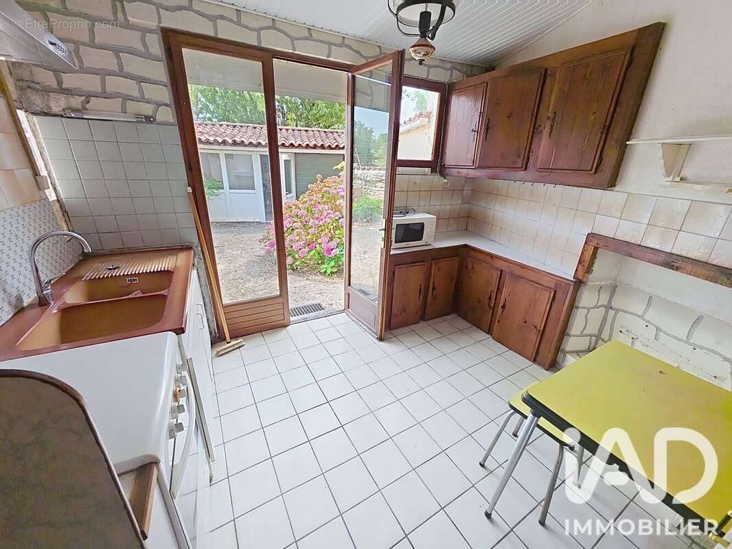 Maison 84 m² à La Rochefoucauld  - photo 8