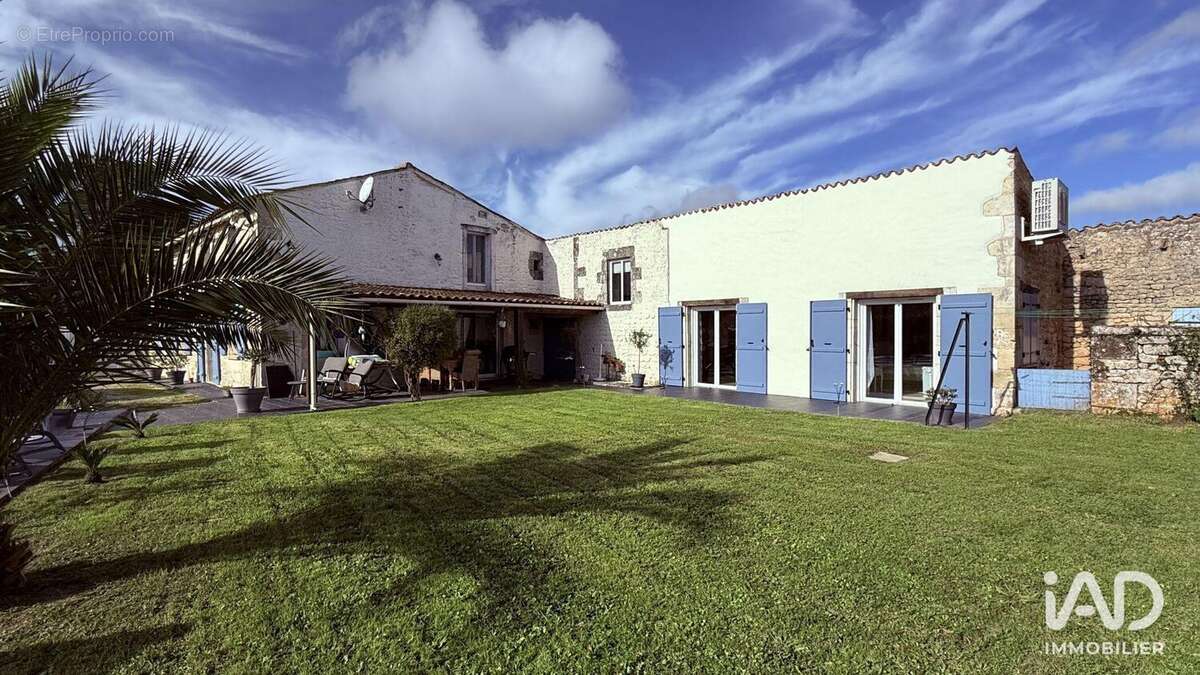 Photo 2 - Maison à CLION