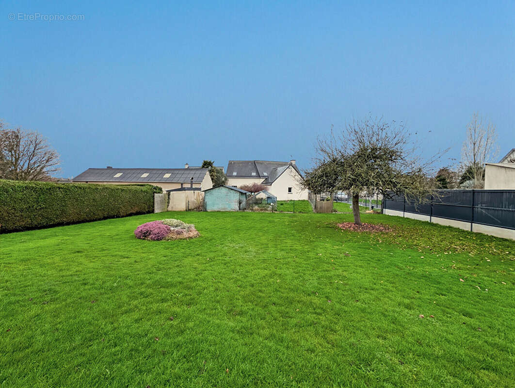 Maison à ROZ-SUR-COUESNON