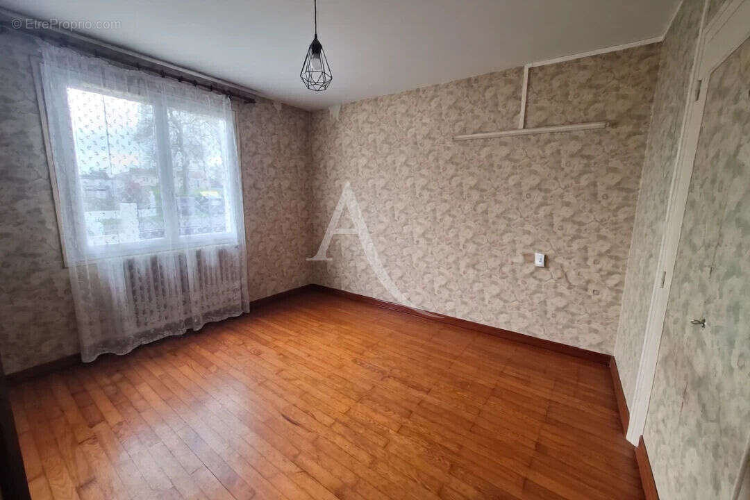 Maison à VILLENEUVE-DE-MARSAN