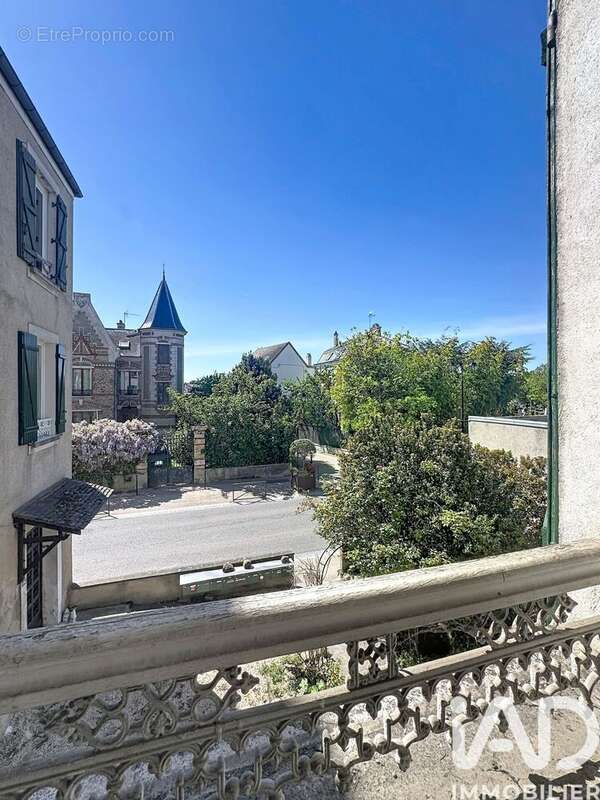 Photo 6 - Appartement à BRIE-COMTE-ROBERT