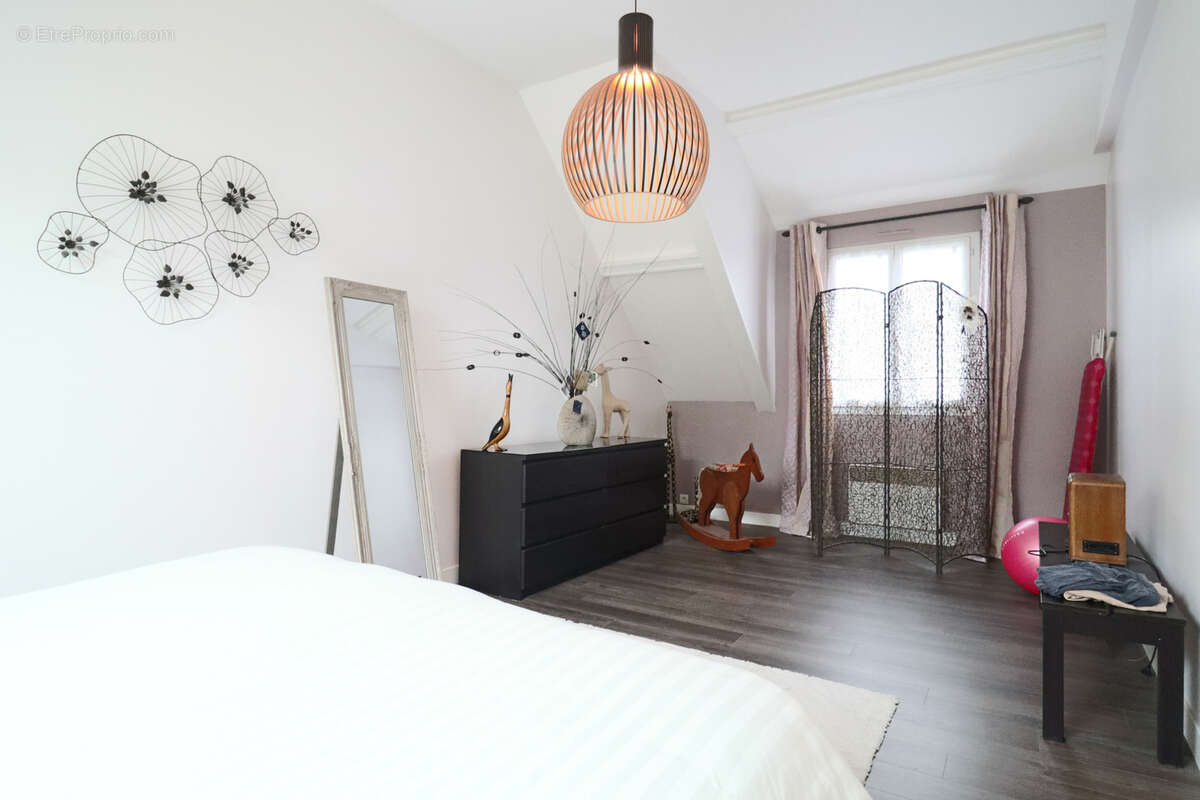 Maison à LES PAVILLONS-SOUS-BOIS