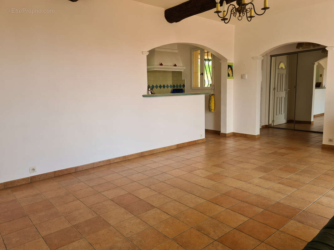 Maison à SAINT-VALLIER-DE-THIEY