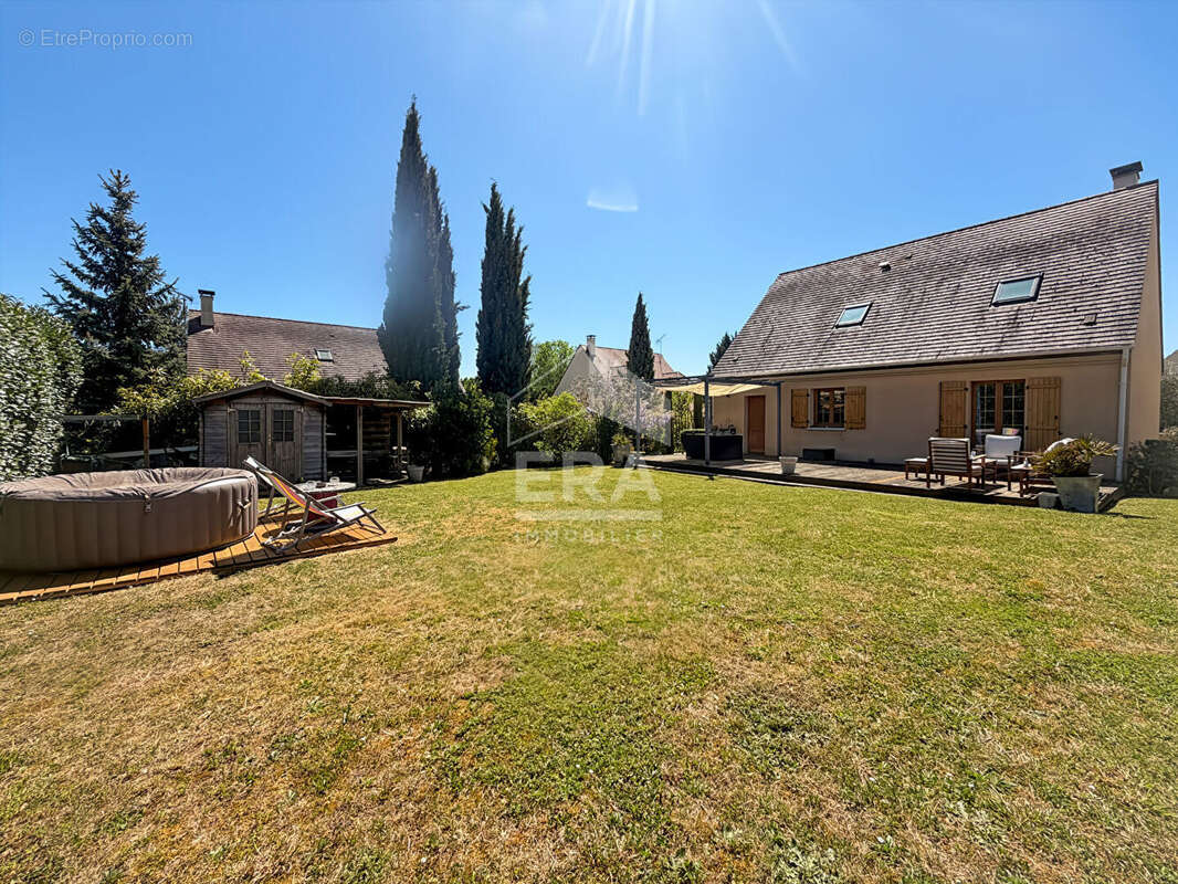 Maison à SAINT-FARGEAU-PONTHIERRY