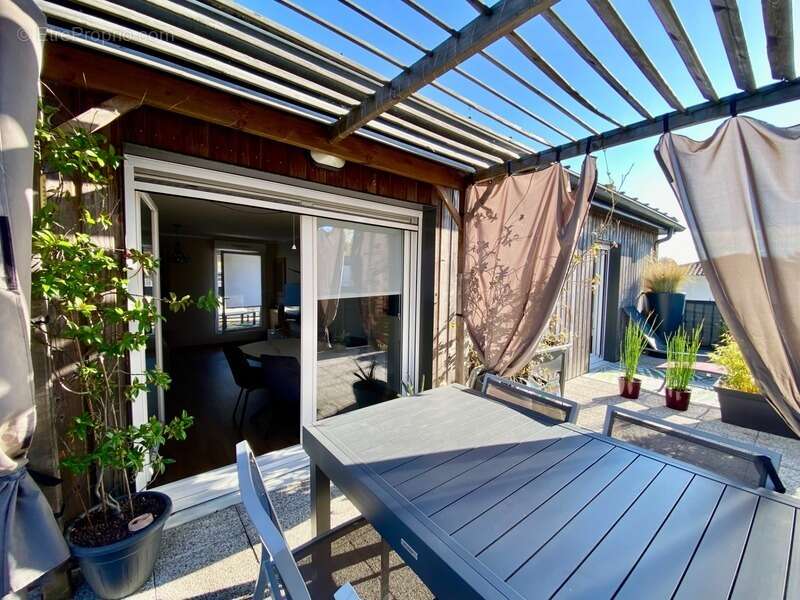 Appartement à CARBON-BLANC