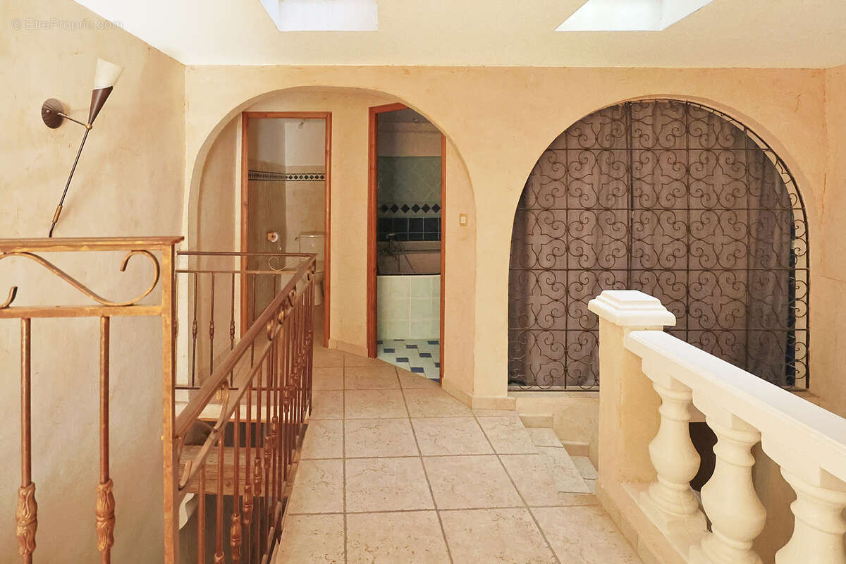 Maison à PUGET-VILLE