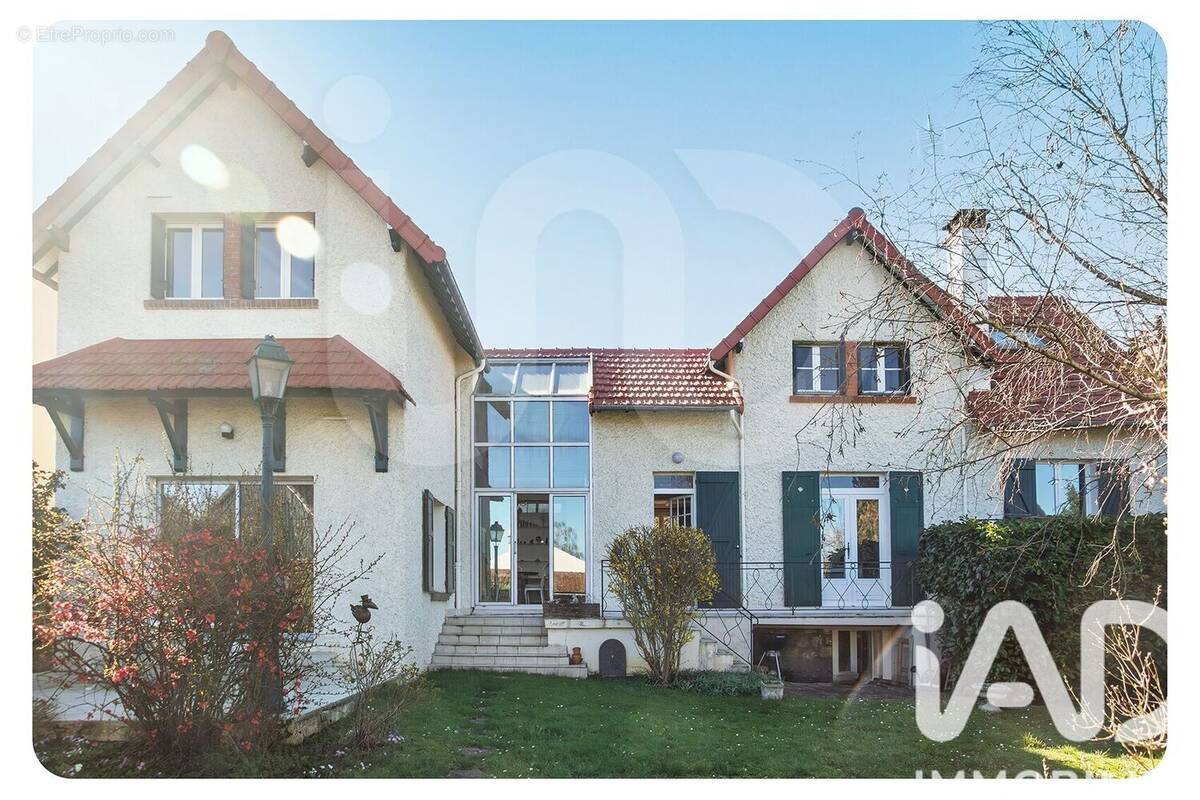 Photo 1 - Maison à POISSY