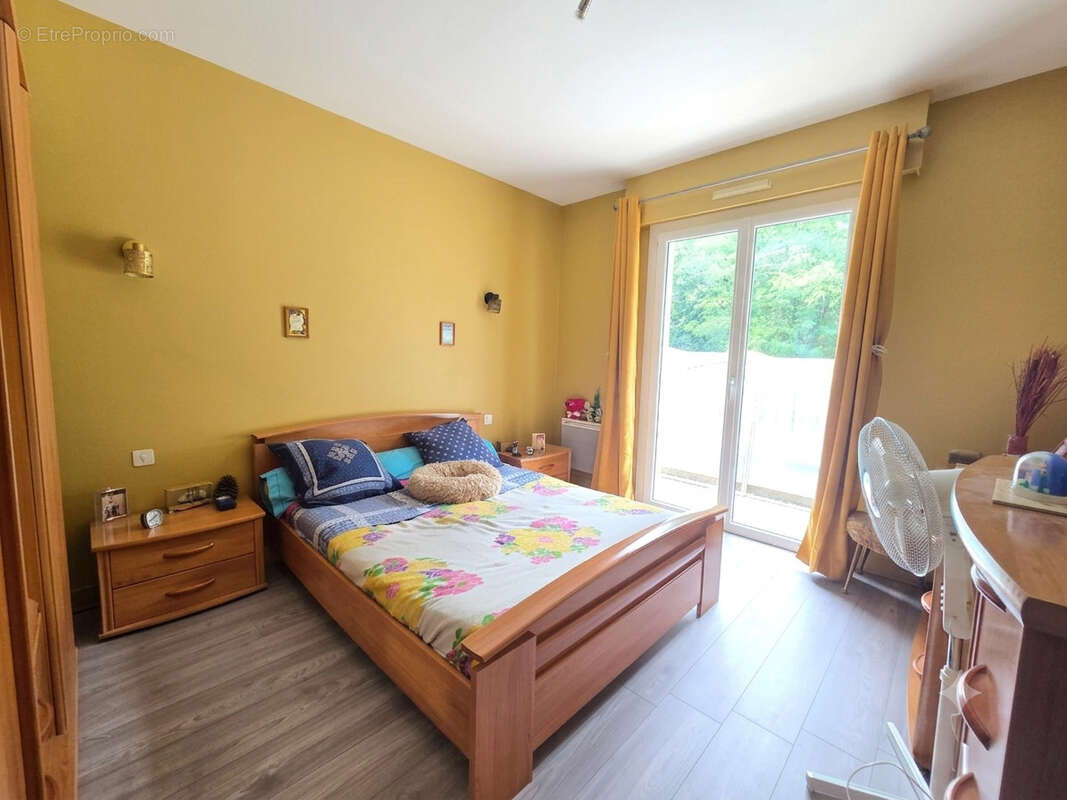 Maison familiale avec piscine, parc boisé et vie de plain-pied   À seulement 5 minutes de Villeréal - photo 11