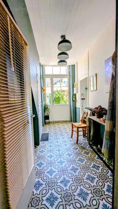 Maison rénovée en pierres 5 pièces - 105 m² - PLEINE FOUGERES (35610) - photo 4