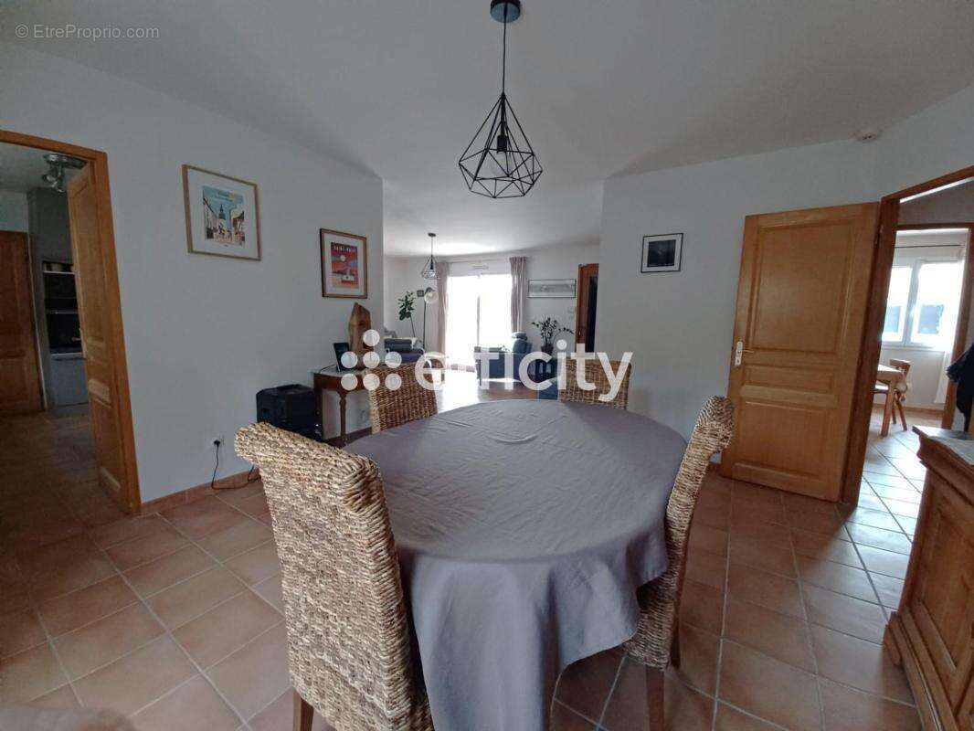 Maison à GIGNAC-LA-NERTHE