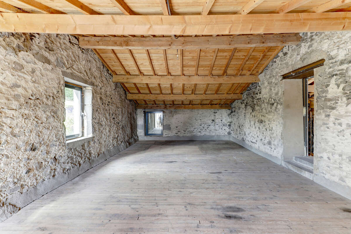 Maison à CHATEAUGAY