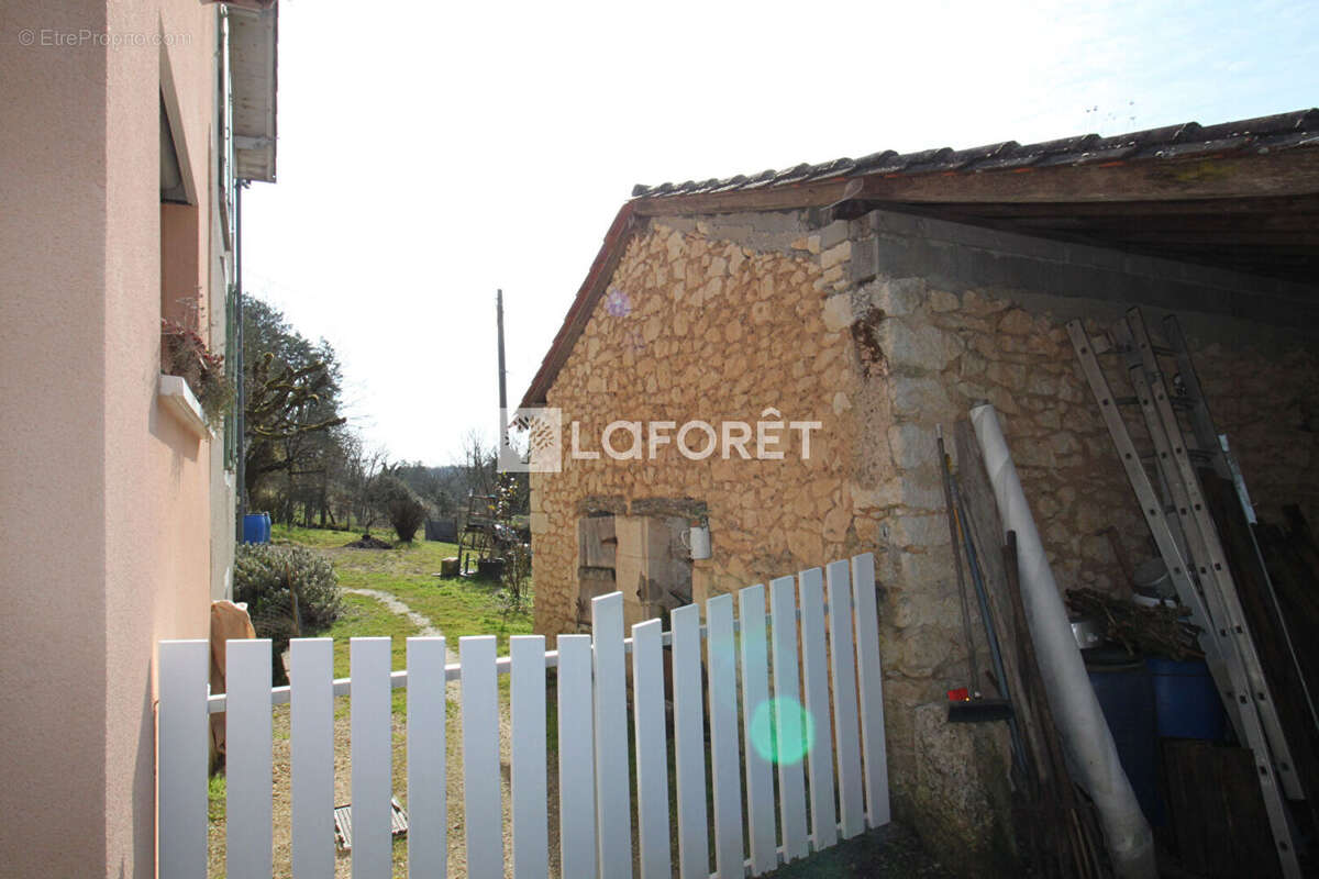 Maison à CHATEAU-L'EVEQUE