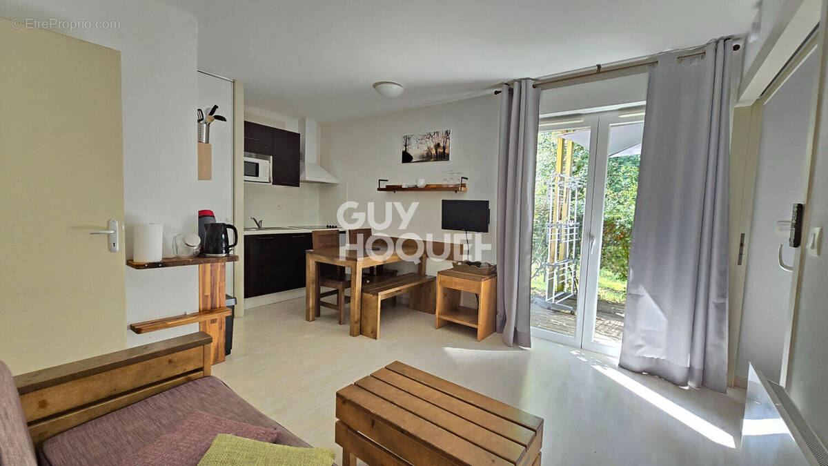 Appartement à AUREILHAN