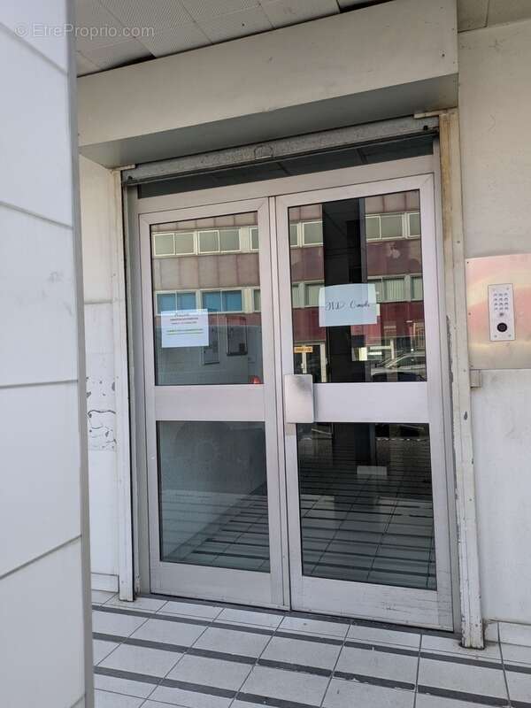 Commerce à SAINT-MARTIN-LE-VINOUX