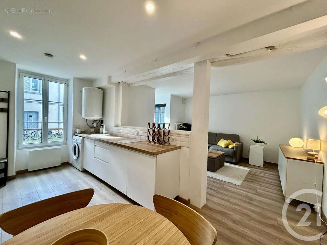 Appartement à LIVRY-SUR-SEINE