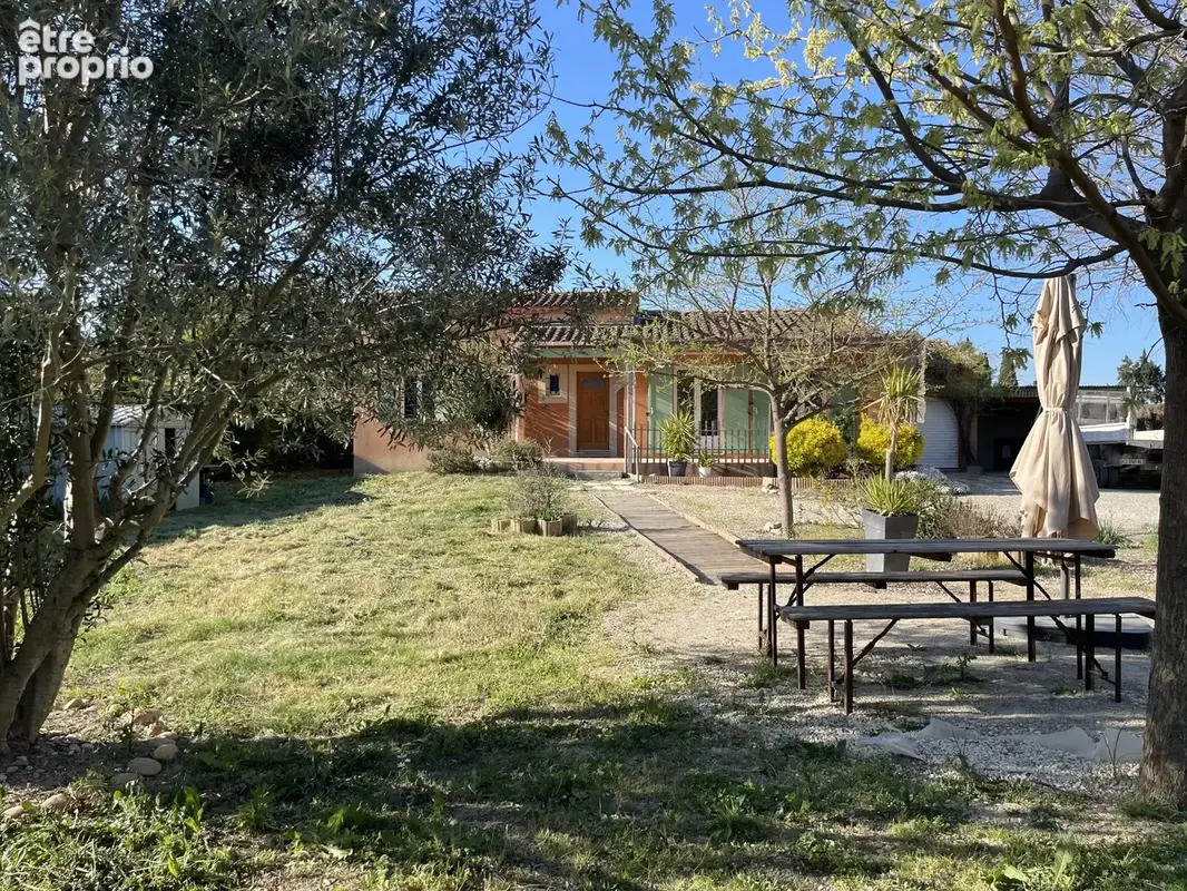 Villa de plain-pied au calme, avec terrain constructible de 1 540 m2 - photo 4
