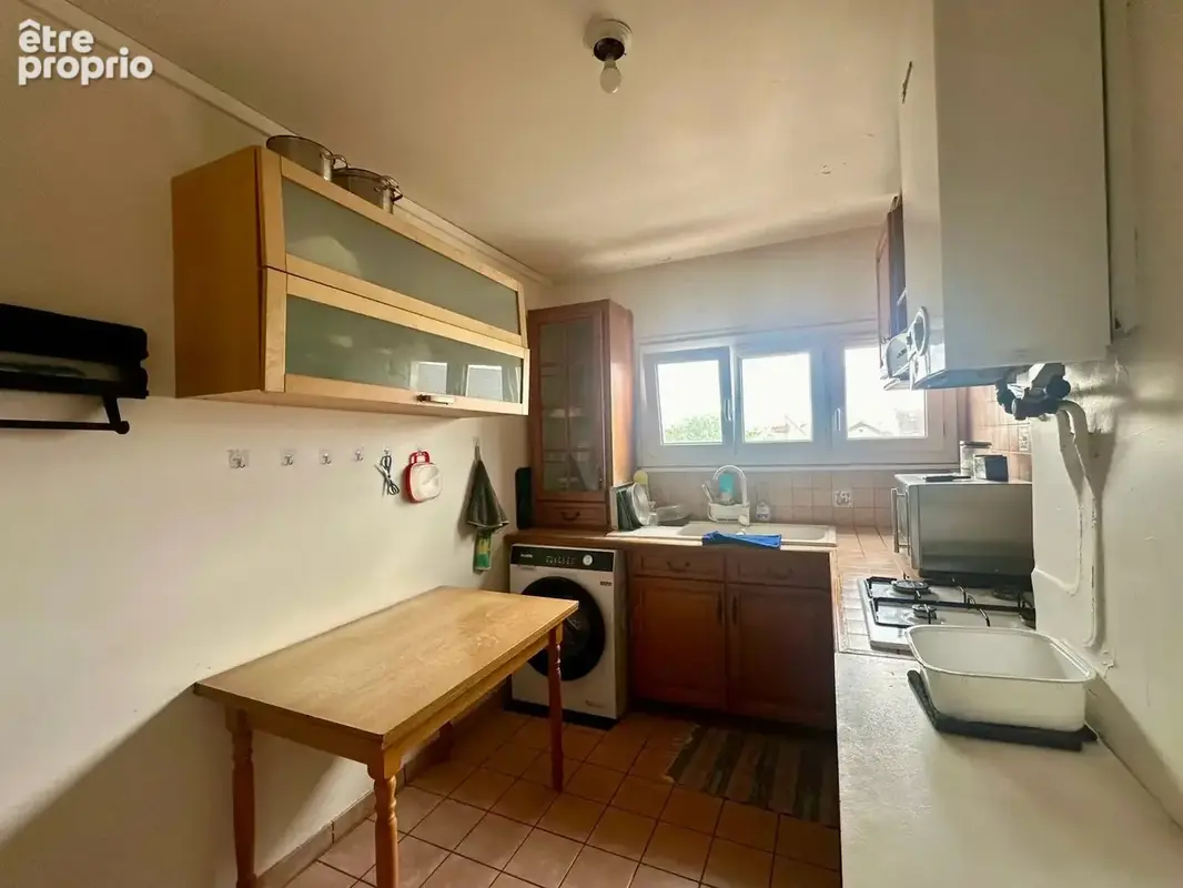 Appartement F5 lumineux avec balcon  Résidence sécurisée à Drancy - photo 8