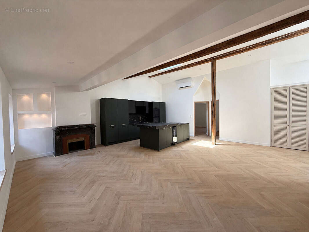 Appartement à CARCASSONNE