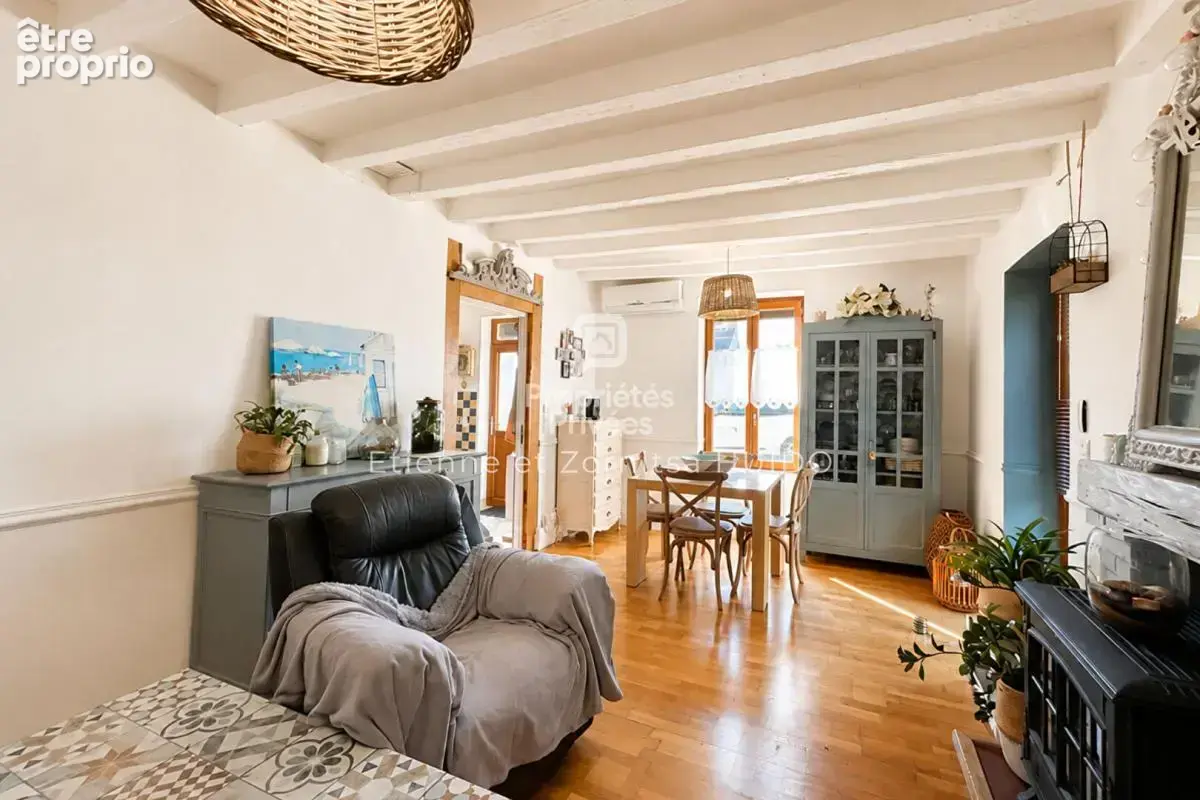 Maison de 67 m², 3 pièces, une dépendance, serre et extérieurs - Vatan - photo 5
