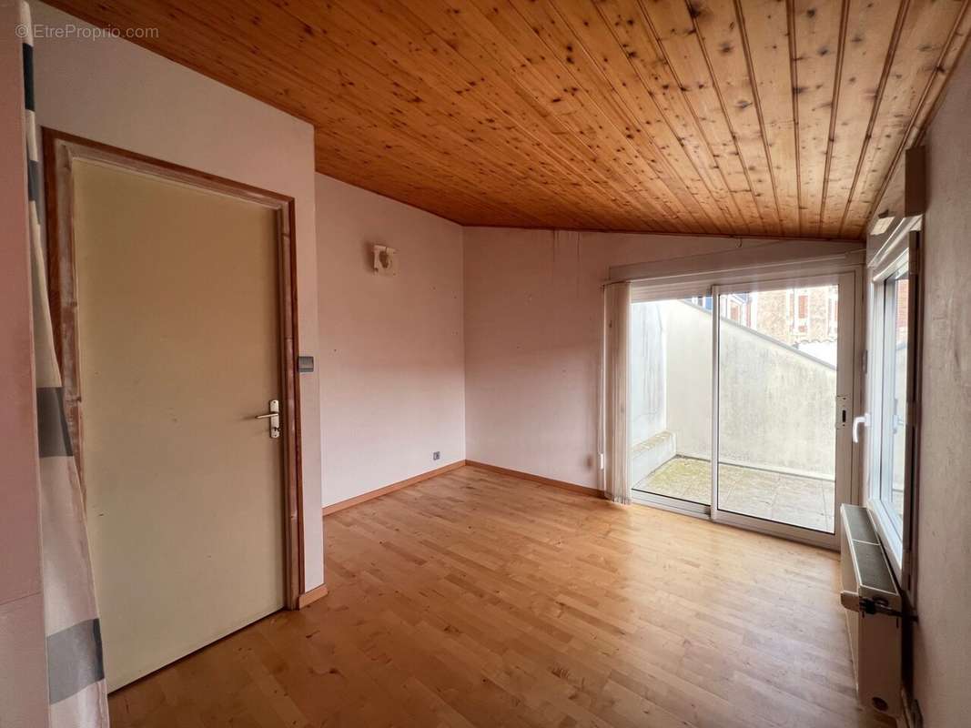 Maison à GROSBREUIL