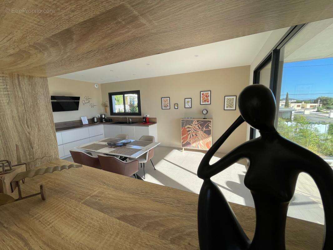 A  vendre superbe appartement de luxe a bandol  83150 cote d azur - photo 4