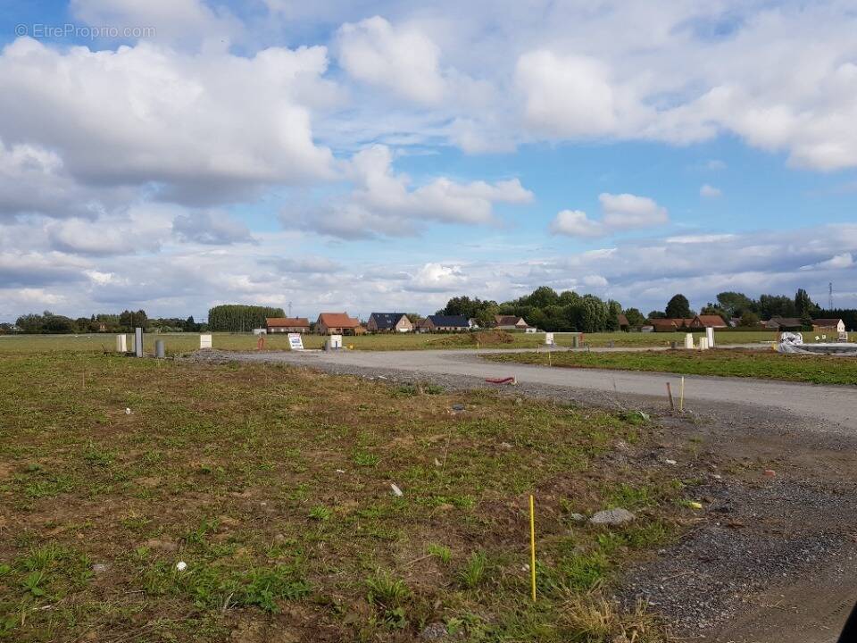 Terrain à LAMBRES-LEZ-DOUAI