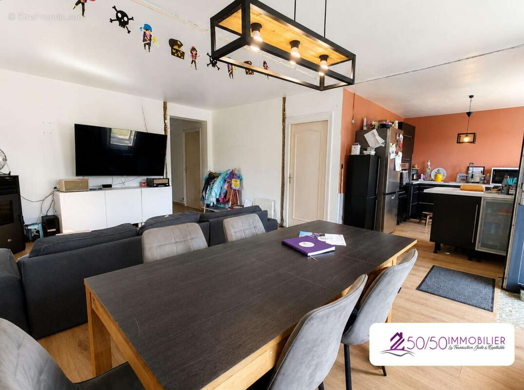 Maison 90 m² à Mespaul  - photo 4