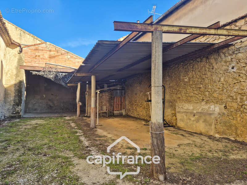 Maison à MONTFAUCON