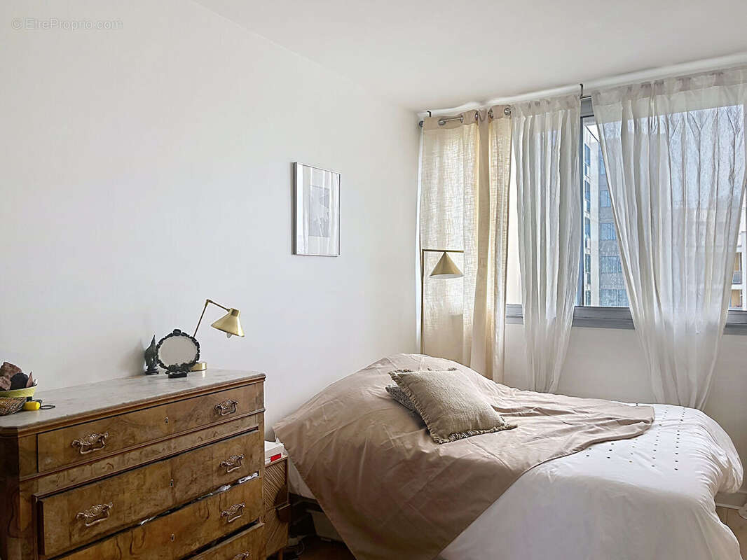 Appartement à SURESNES