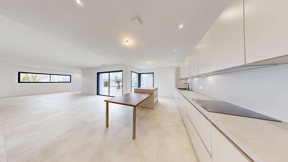 Maison à CORNEBARRIEU