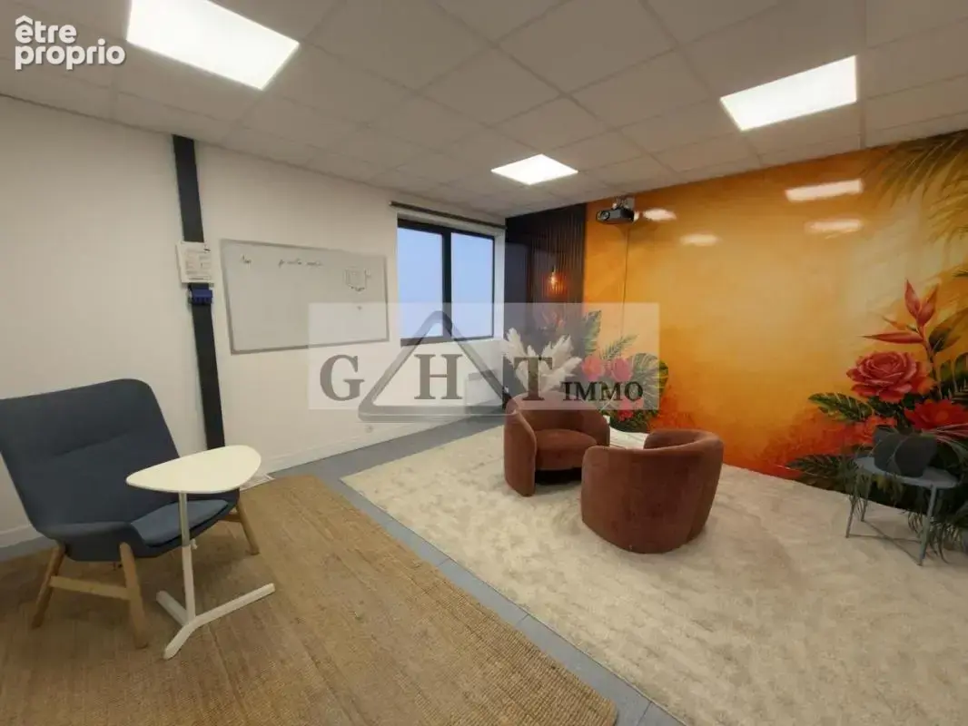 Entrepot 690m2 a vendre saint pierre du perray - photo 9
