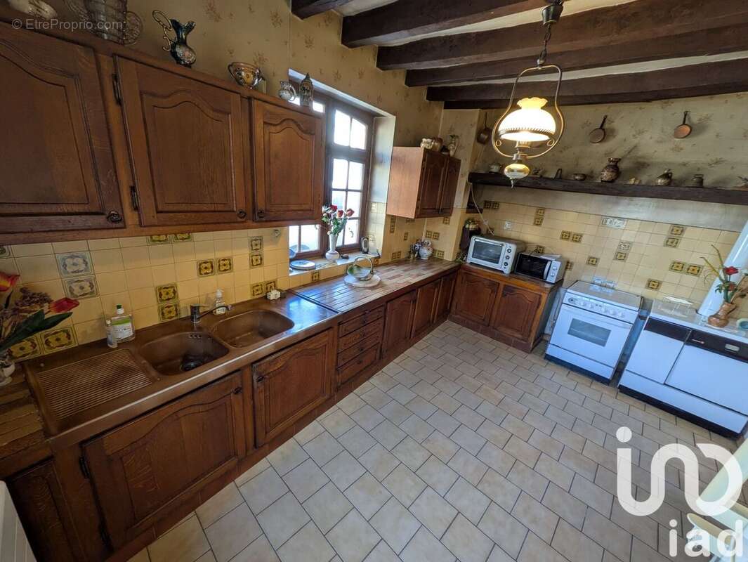 Maison 127 m² à Gizeux  - photo 4