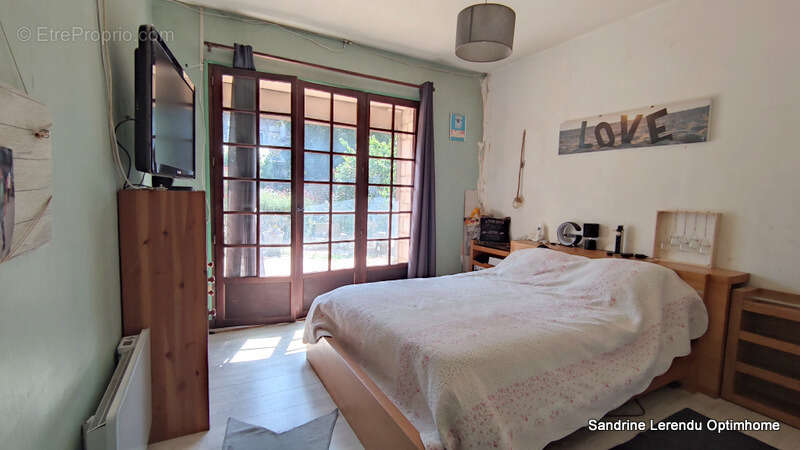 Maison à CRIQUEBEUF-SUR-SEINE