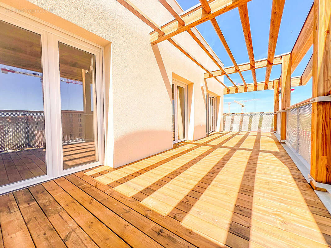 Dernier etage - photo 2