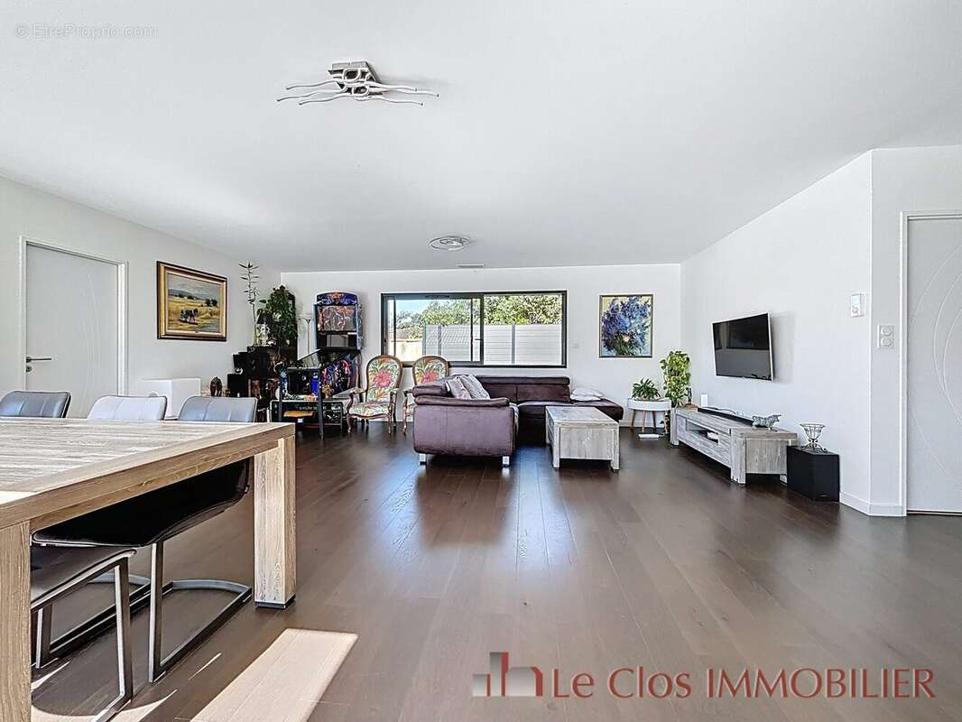 Maison 171 m² à Seilh  - photo 7