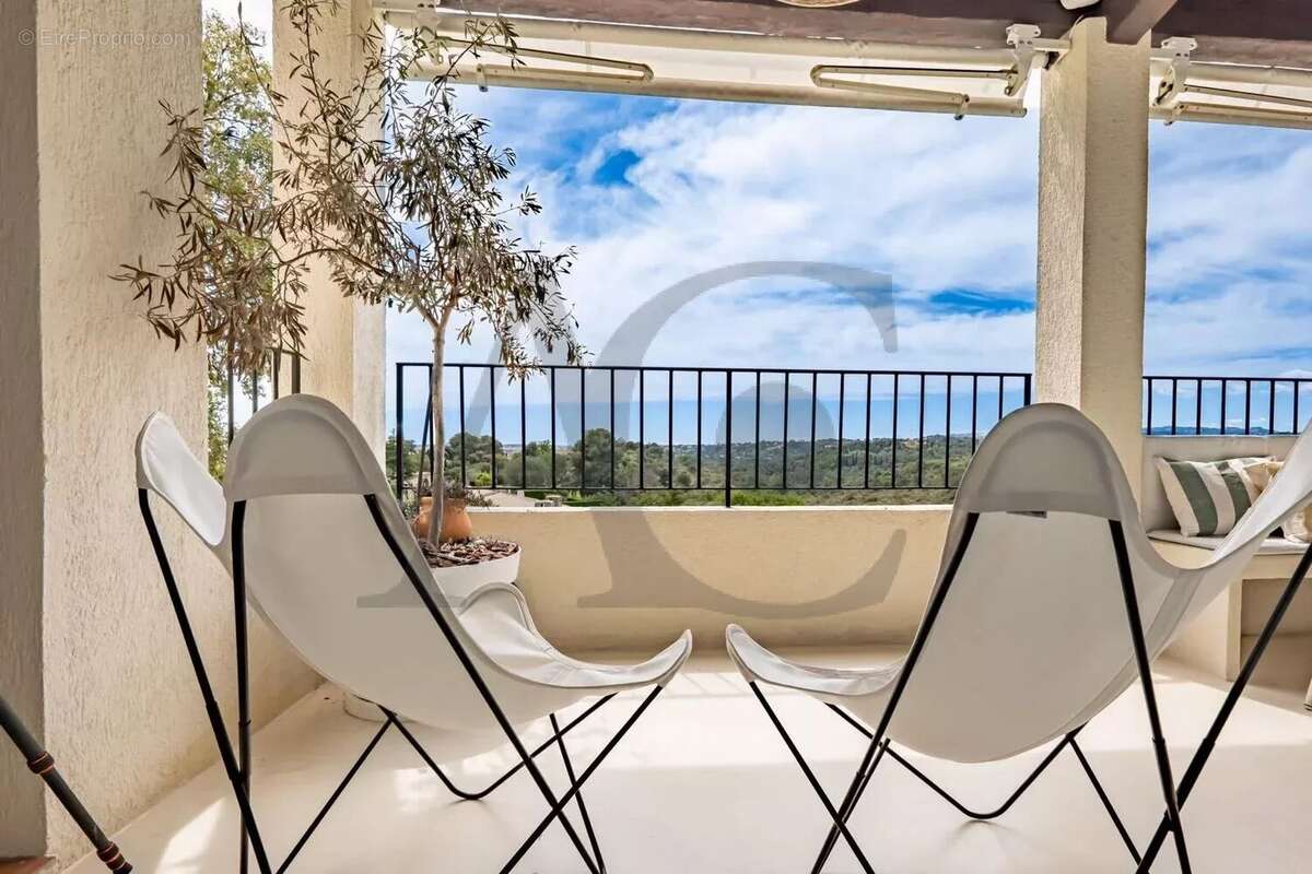 Appartement à VILLENEUVE-LOUBET