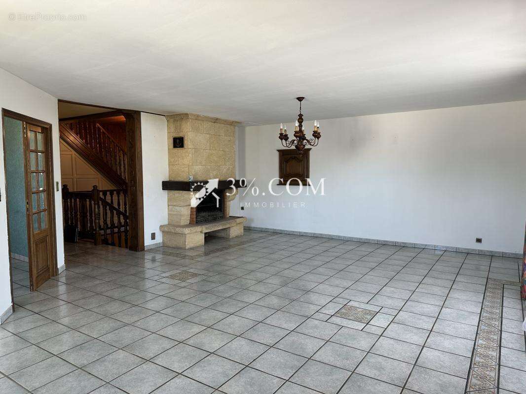 Maison à DOMBASLE-EN-XAINTOIS