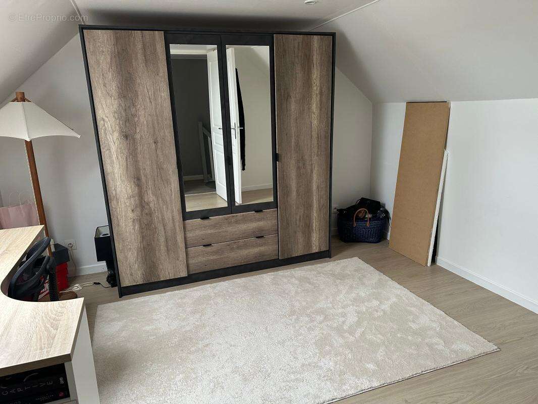 Maison à SAINT-GERMAIN-LES-ARPAJON