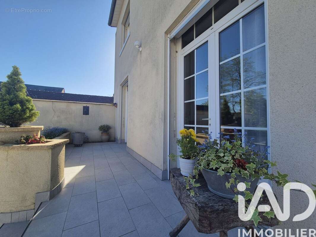 Photo 3 - Maison à THOUARS