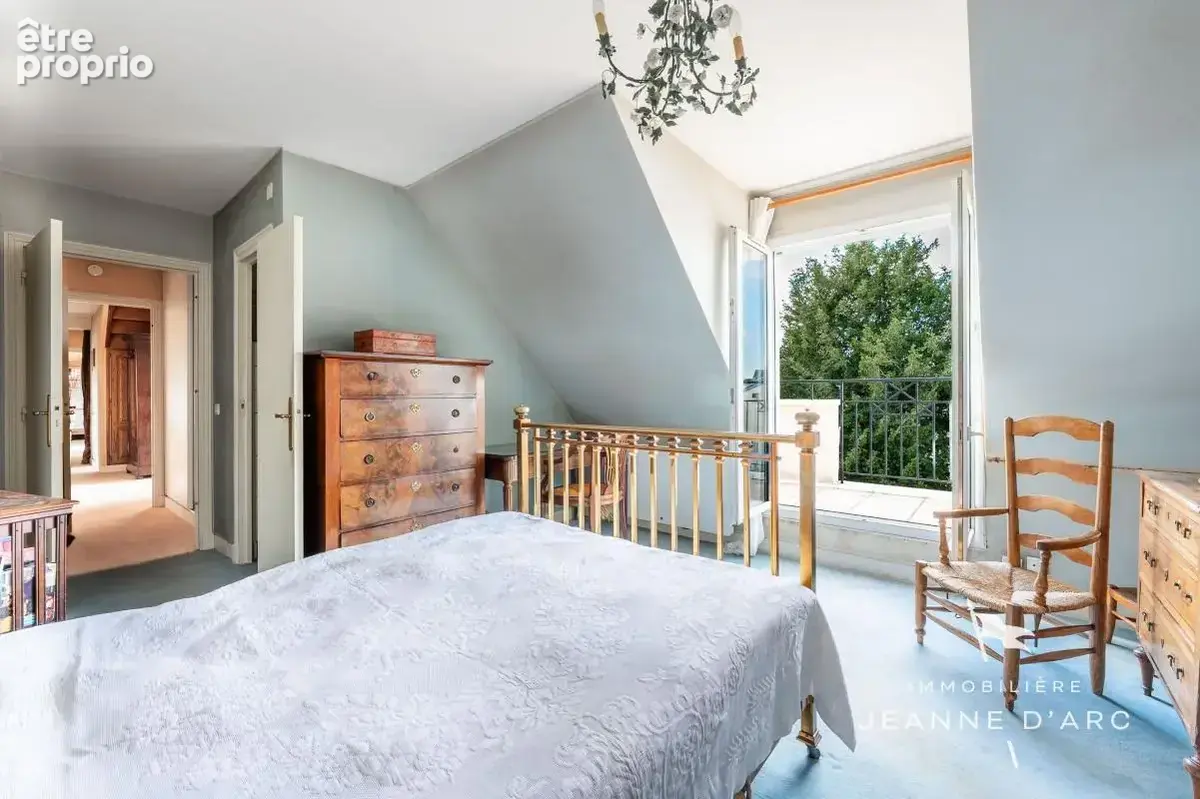 Versailles Clagny - Appartement en Duplex de 137 m² habitables, 200 m² au sol 7 pièces - 4 chambres 1 Bureau - Ascenseur, cave,  - photo 29