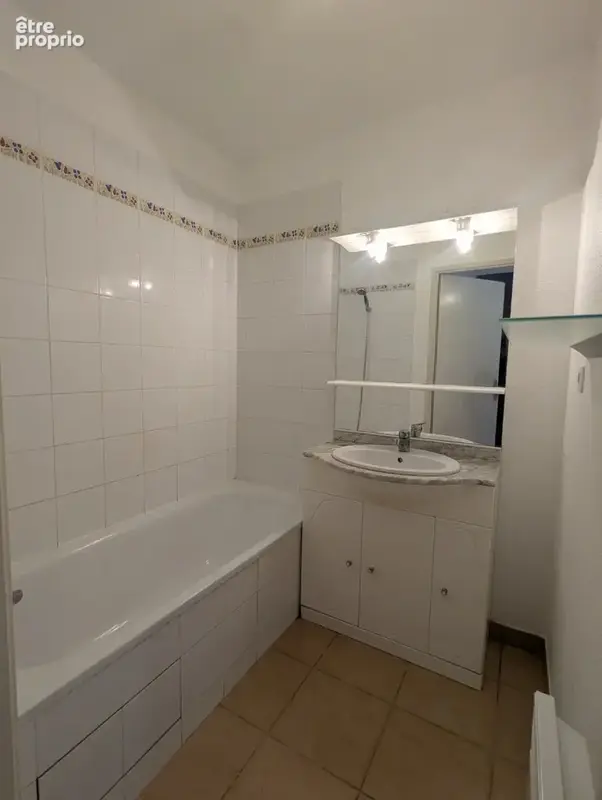 A vendre - appartement t2 + pk sous-sol - croix benite - photo 10