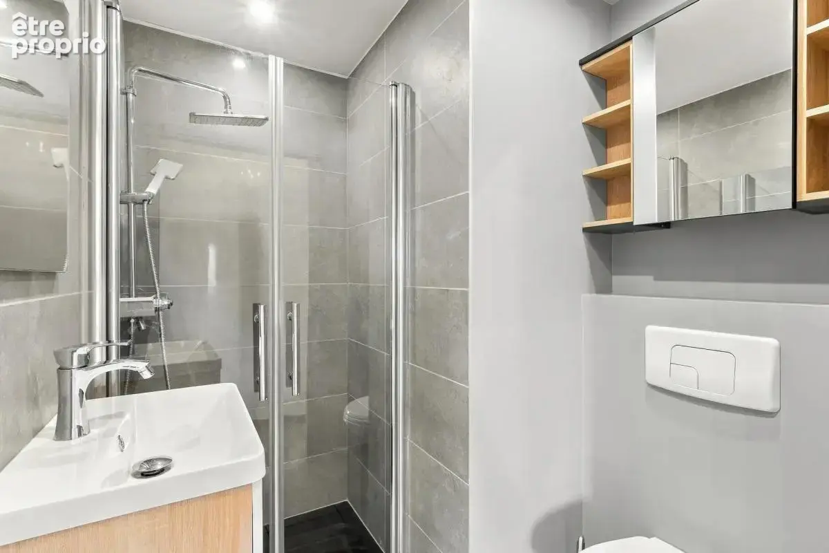 Appartement 4 pièces de 80 m² à Ville-la-Grand - Parking - Terrasse - photo 19