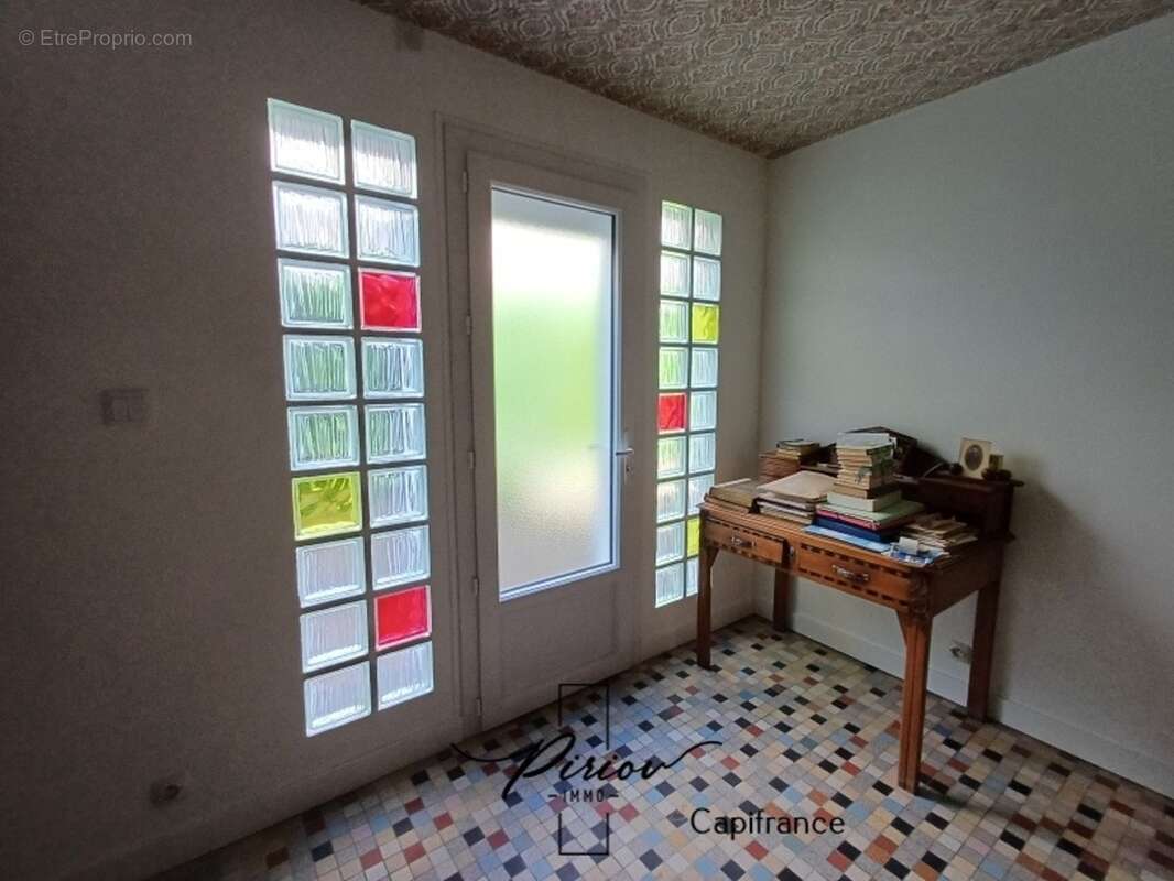 Maison familiale au coeur de Doué la Fontaine - Potentiel de 6 chambres - photo 18