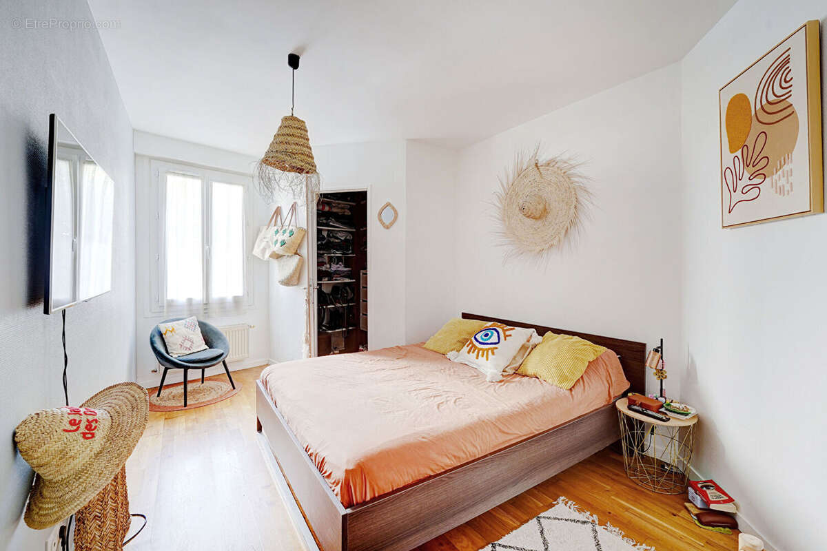 Appartement à LE PERREUX-SUR-MARNE