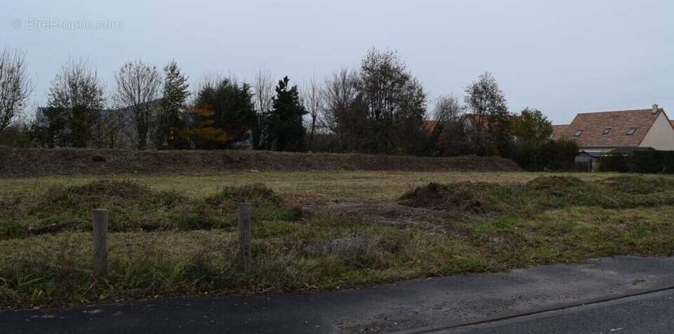 Terrain à BERNIERES-SUR-MER
