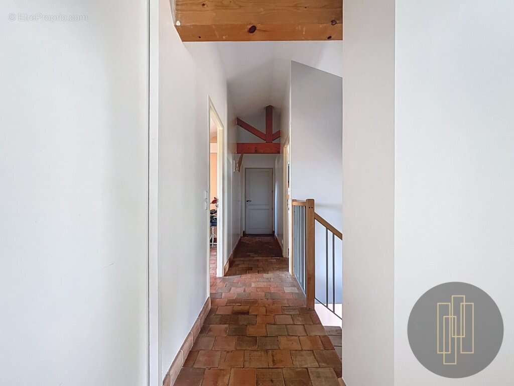 Maison à SAINT-DIDIER-DE-FORMANS